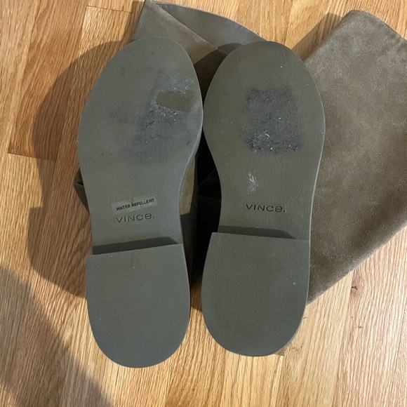 Vince tall taupe suede boots in very good condition - Picture 2 of 5